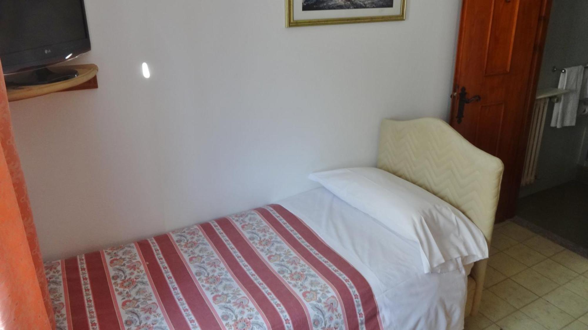 Hotel Piccolo Mondo ボルミオ 部屋 写真