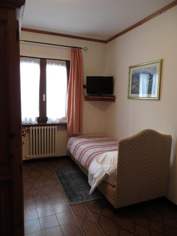 Hotel Piccolo Mondo ボルミオ 部屋 写真